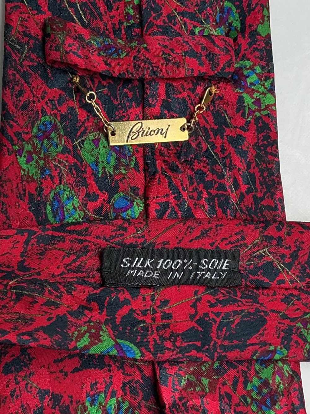 Brioni vintage red all  Silk Tie.Made in Italy 🇮🇹